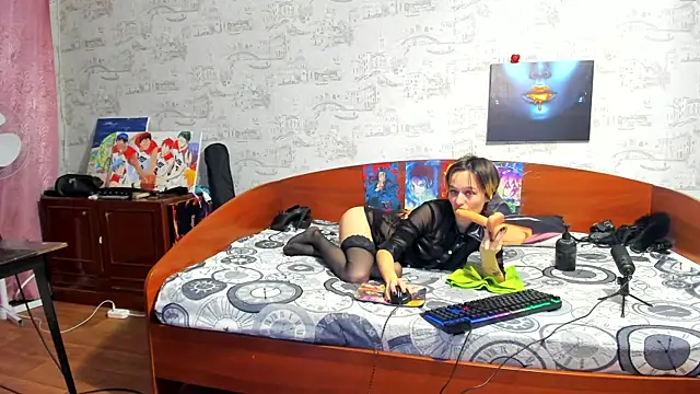 KagamiTayga's cam snapshot