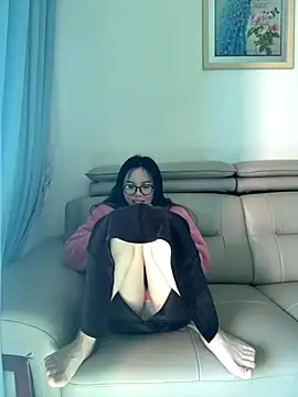 chick-888's cam snapshot