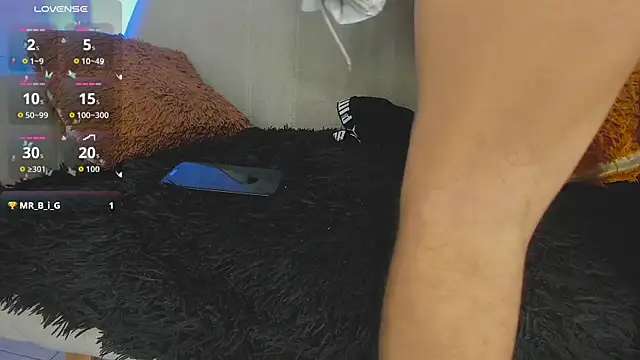 teo_saenz live sex cam