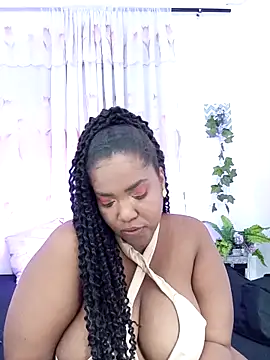 ZephyraMoan's cam snapshot