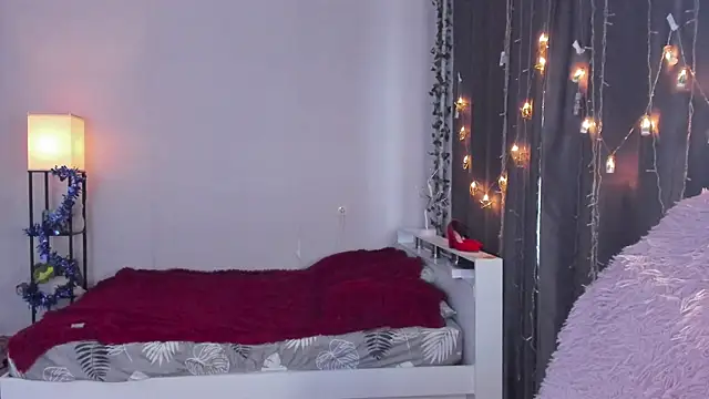 ReddHotPipper's cam snapshot