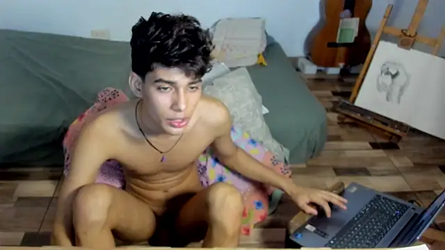 AliottTwink live sex cam