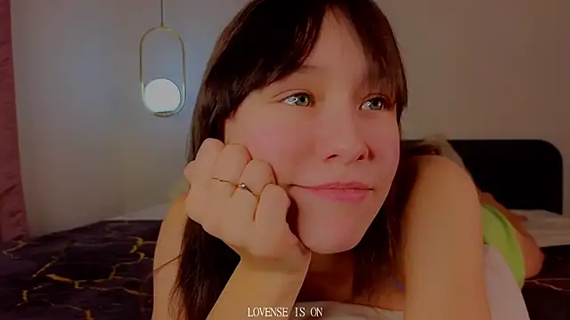 BritniBers live sex cam