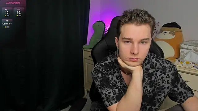 Vincent_Strong live sex cam