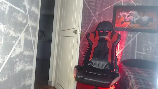 Blackmen1998 live sex cam