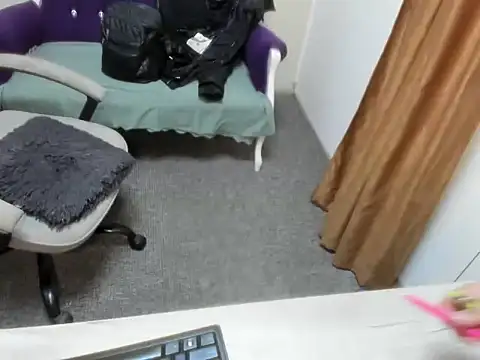 CrazyCorina's cam snapshot