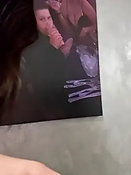 AvaDivaMilf's cam snapshot