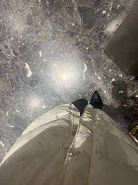 yimisun01's cam snapshot