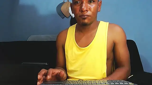 Grandeygruesa1 live sex cam