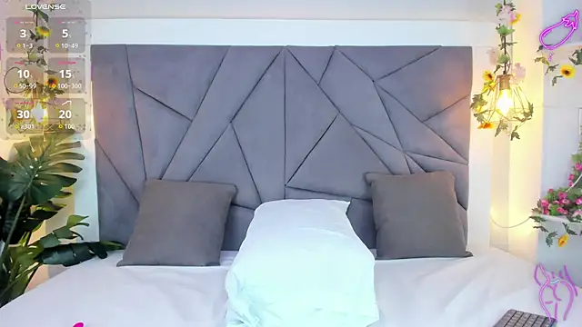 KiarhaTrixie's cam snapshot