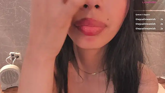 Miss_Charlottet's cam snapshot