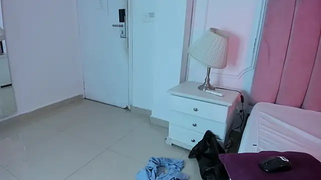 Bad_queen22 live sex cam