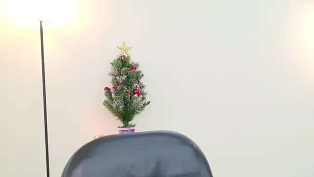 IreneIrene's cam snapshot