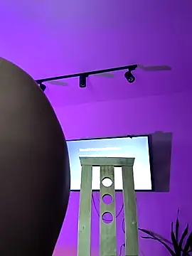 Sara-215's cam snapshot