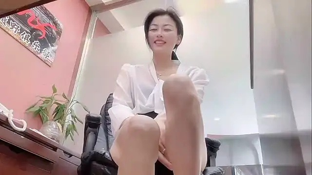 Maneki-nekoo live sex cam