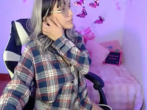 venus_222's cam snapshot