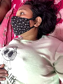 Priyajaanbaby live sex cam