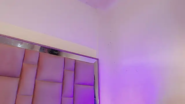 roxanawillts live sex cam