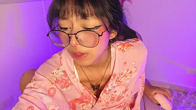 Yommi_Winx's cam snapshot