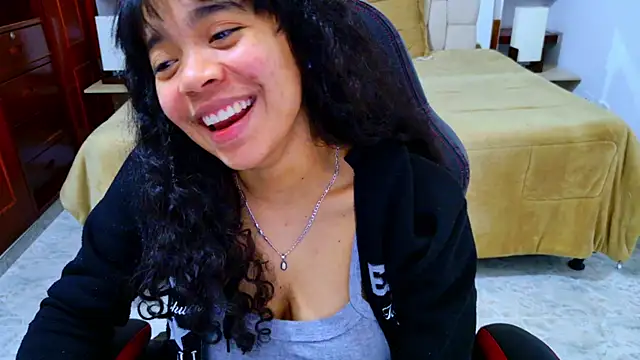 laureentt_'s cam snapshot