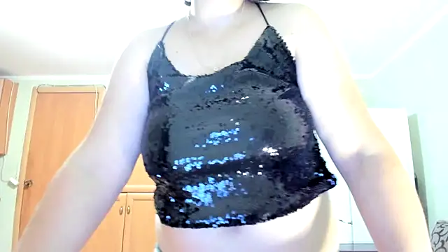 KATTYWARM_'s cam snapshot