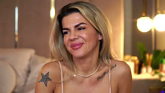 CamilaStarr's cam snapshot