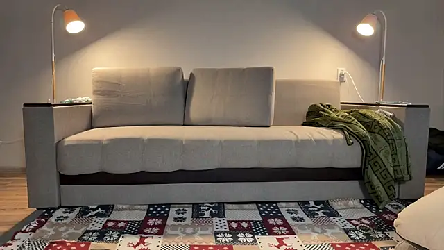 Love_plat1na's cam snapshot