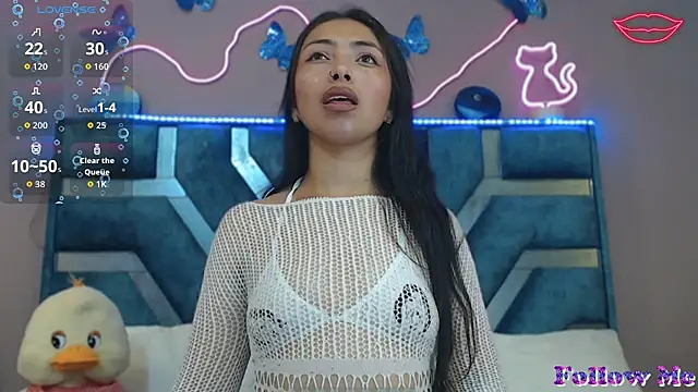 Roxan_Fox-'s cam snapshot