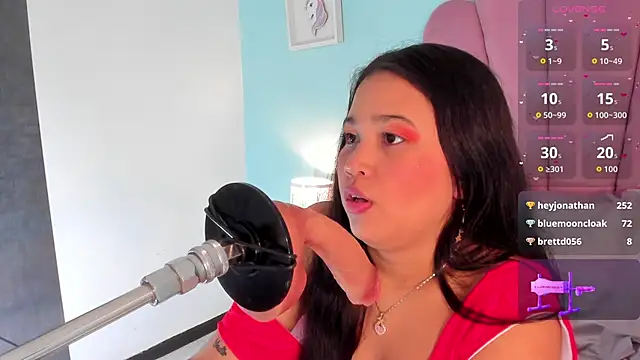 emma_clarke_'s cam snapshot