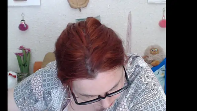 PlayfullMature's cam snapshot