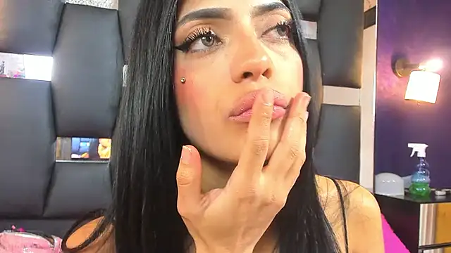 EMYCLARK01's cam snapshot