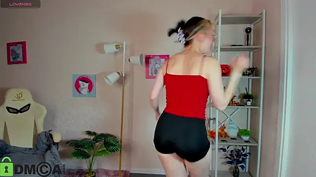 R0cket_bunny's cam snapshot