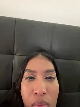 IamCrystal2 live sex cam