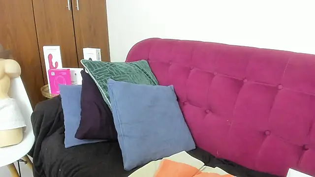 kiraGeiner's cam snapshot