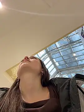 ZaraHill live sex cam