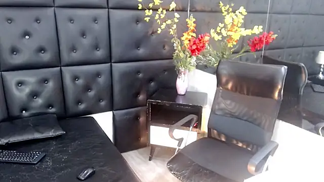 ChrisHott01 live sex cam