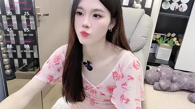 Yueyue-MM live sex cam