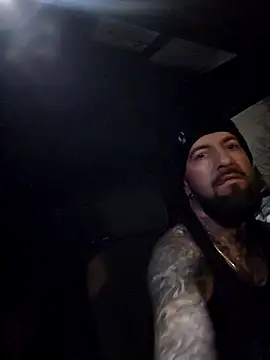 Beardedtattood live sex cam