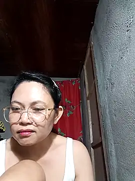 Everleigh_mom's cam snapshot