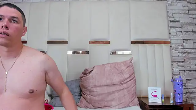 CandyandSteven live sex cam