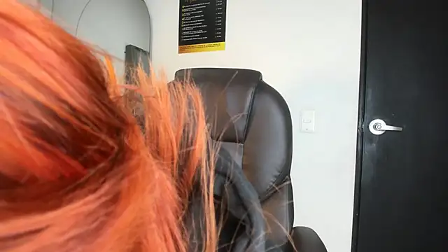 Catherinee69_x's cam snapshot