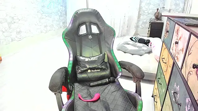 JessicaFamee's cam snapshot