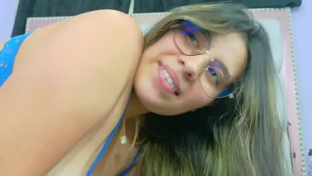 Salome_Moonn live sex cam