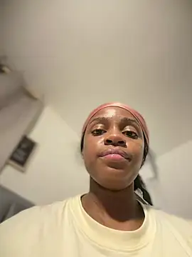 CharlottX's cam snapshot