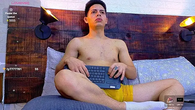 JhosuaVega live sex cam