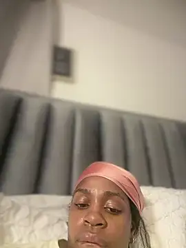 CharlottX's cam snapshot