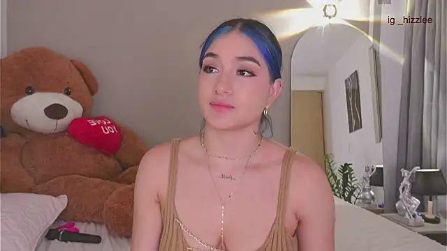 AnnyHizzle's cam snapshot