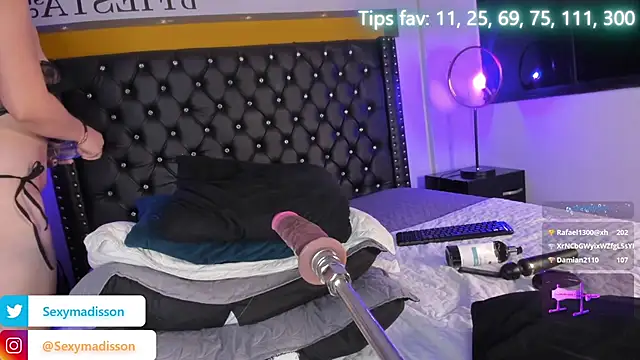 MADISSONLOVE_'s cam snapshot