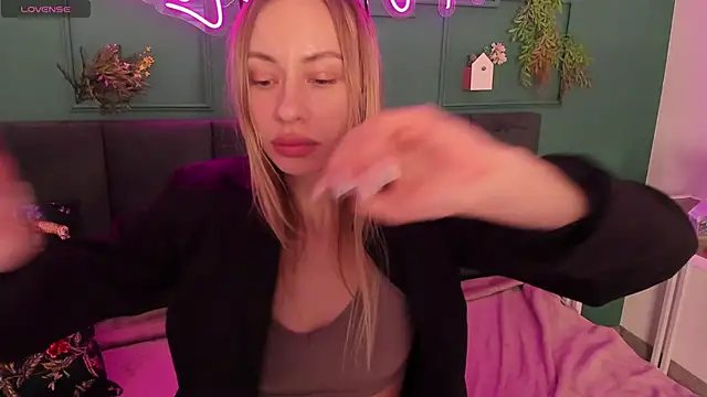 Diana_Garrett's cam snapshot