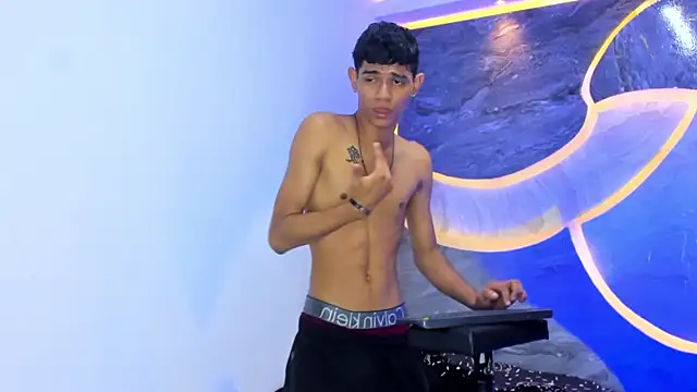 Sex_Boy_33_ live sex cam